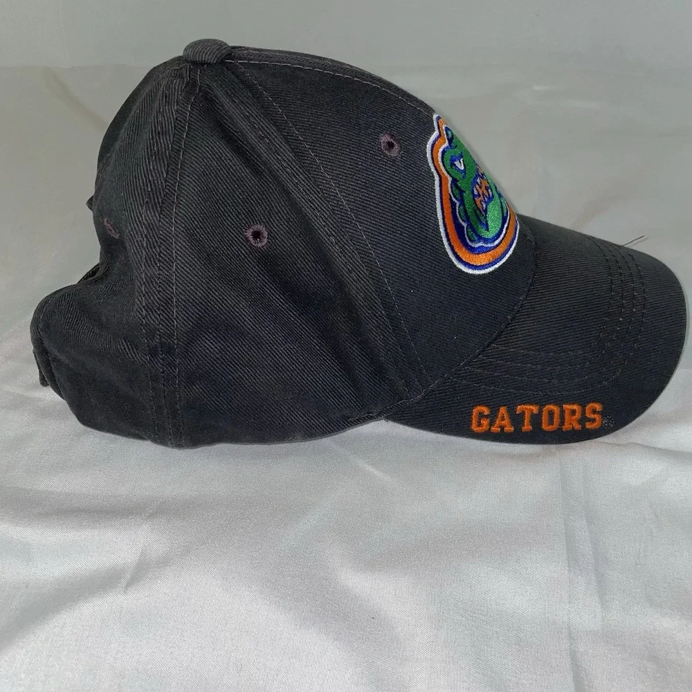 Russell‎ Athletic Florida Gators Hat Adjustable Baseball Cap Black Embroidered